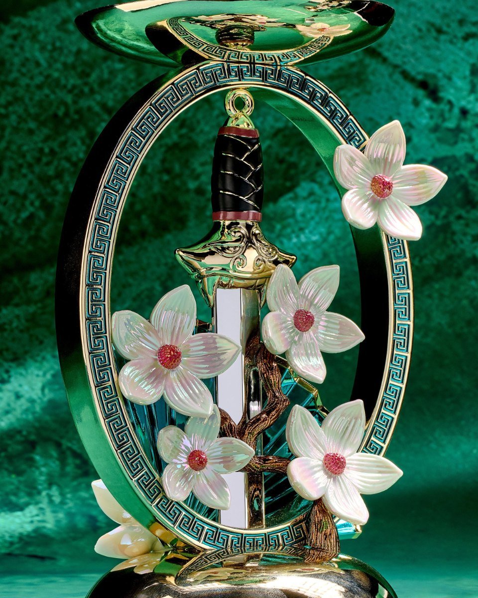 Bath & Body Works Disney Princess Mulan Pedestal 3-Wick Candle Holder – original in Egypt – view 3