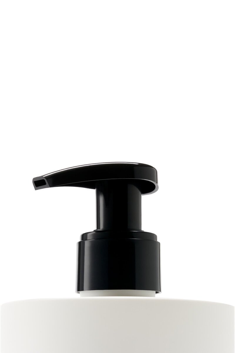 Byredo Bal D'Afrique Body Lotion 450ml bottle with citrus and cedarwood scent – view 2