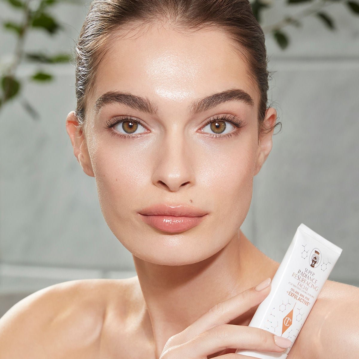 Charlotte Tilbury Super Radiance Resurfacing Facial 50ml – view 2