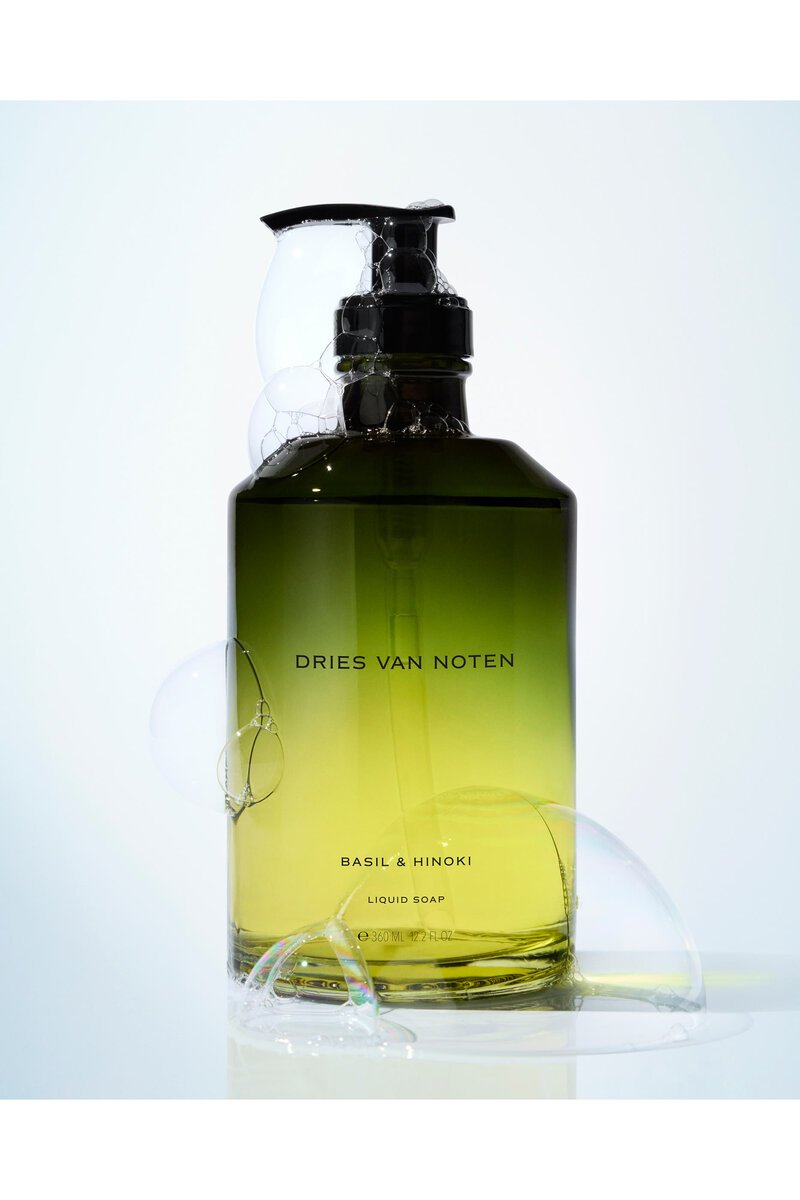 Dries Van Noten Basil & Hinoki Liquid Soap 360g bottle – view 3